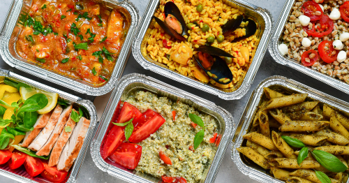 Food,delivery.different,aluminium,lunch,box,with,healthy,natural,food,pasta